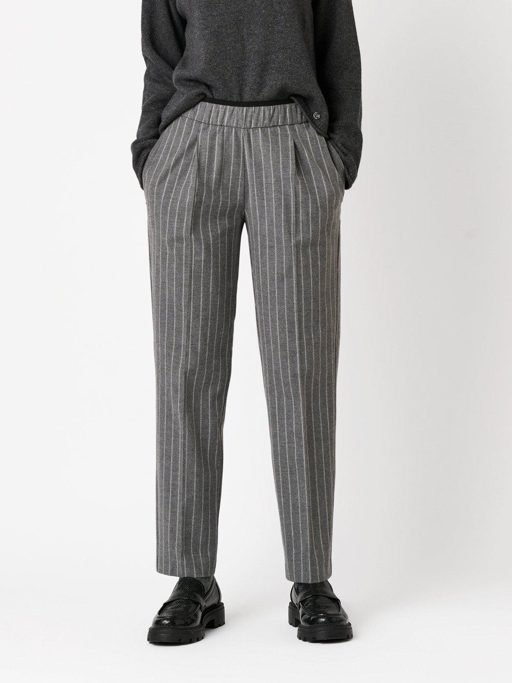 Thumbnail - TONI Hose Damen Viskose grau gestreift, 44