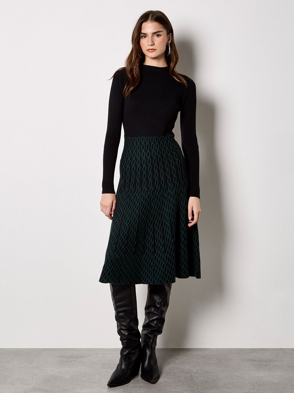 Thumbnail - Apricot Midikleid Damen Viskose schwarz gemustert, 42