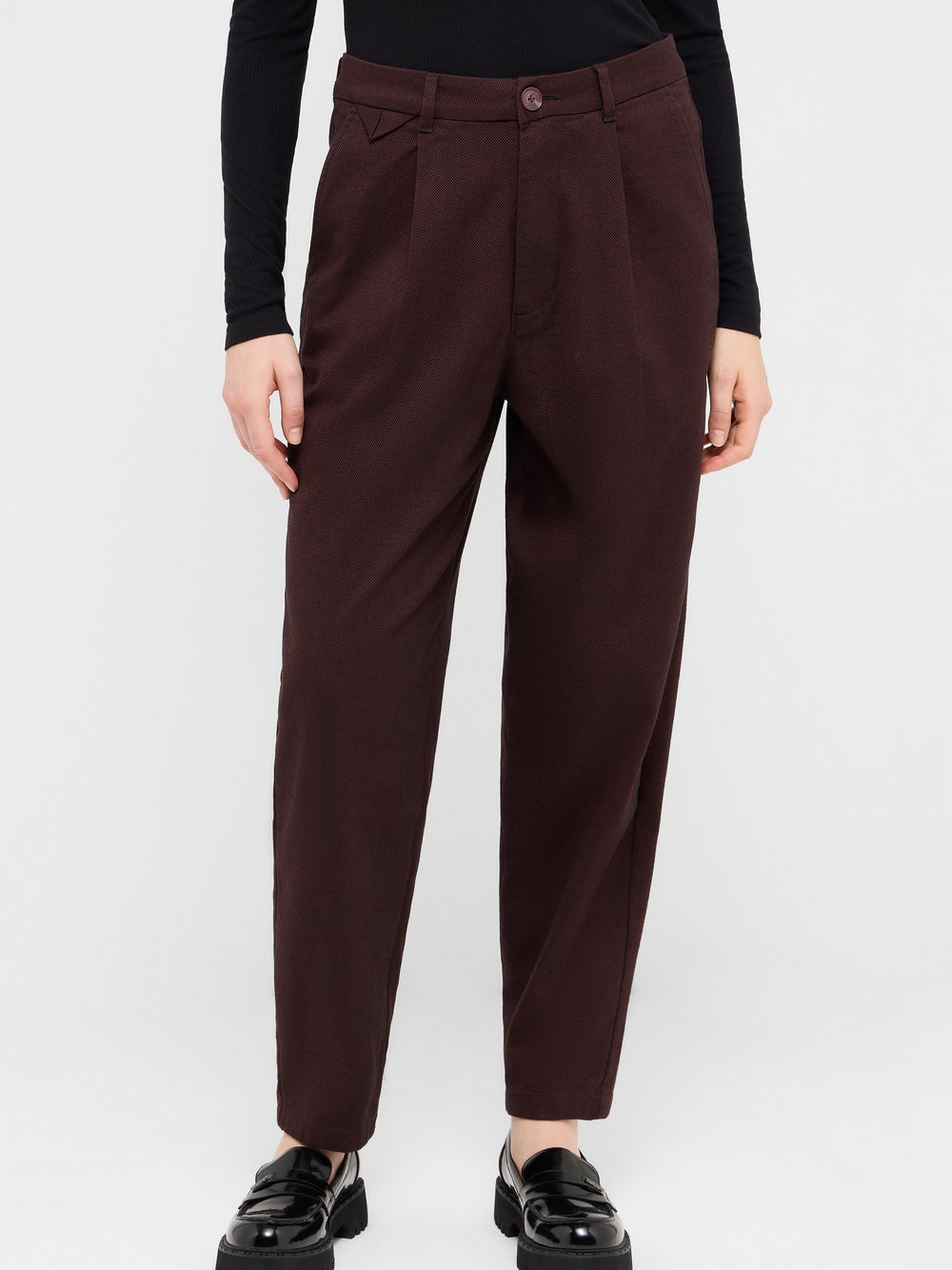 Thumbnail - Mustang Hose Damen Baumwolle rot, 38