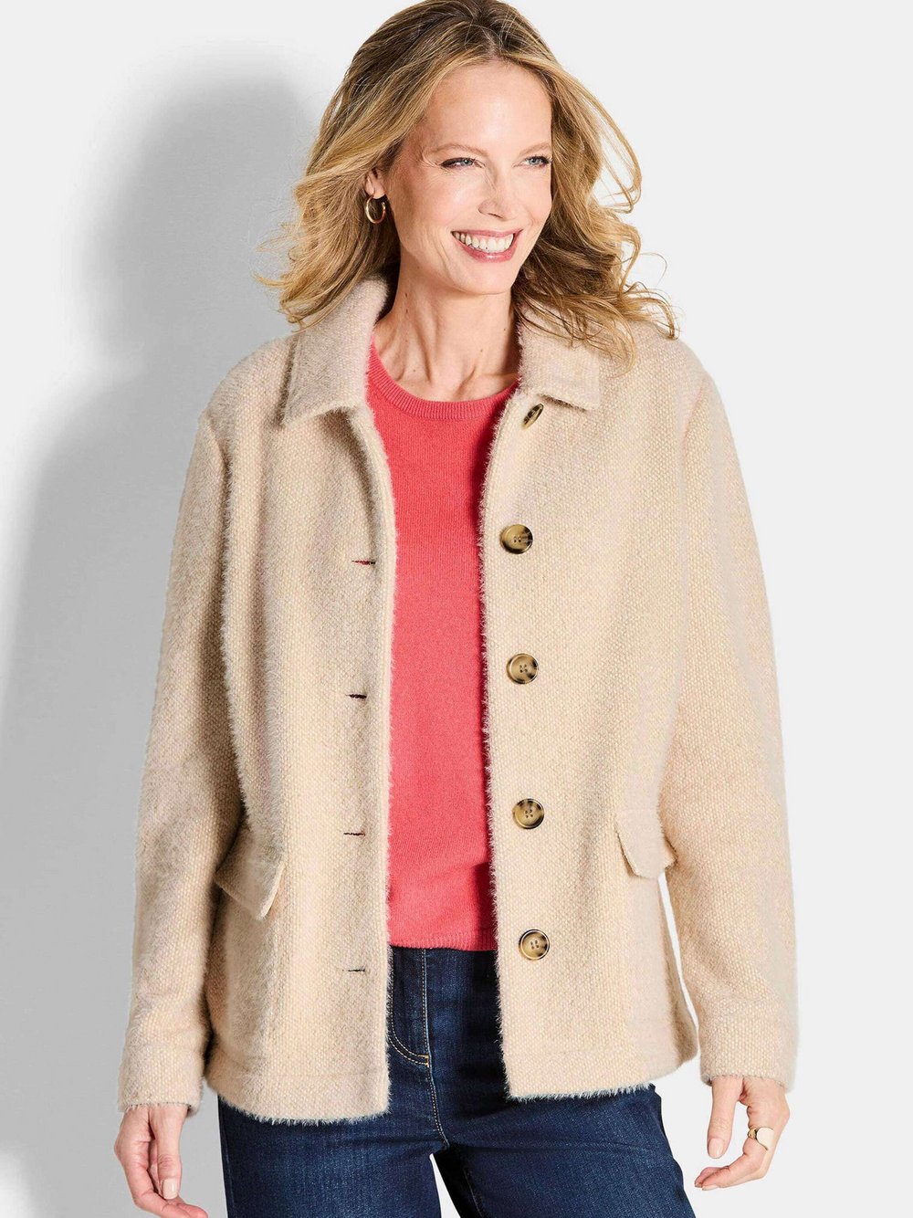 Goldner Kurzgröße: Strickjacke mit dezenter Wabenstruktur Damen braun, 21