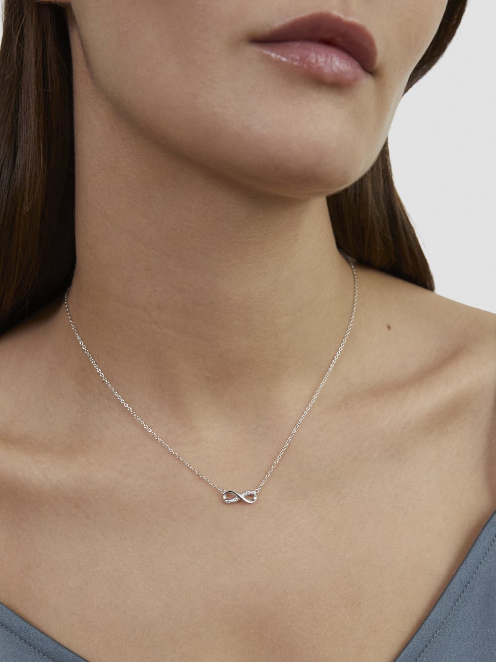Thumbnail - Kette aus 925er Silber mit Infinity-Detail