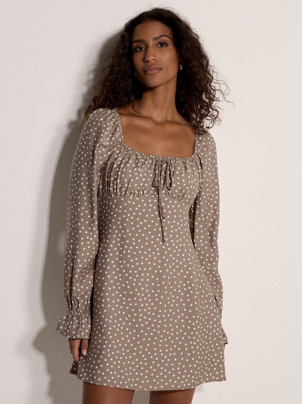 Thumbnail - Apricot Minikleid Damen Viskose beige gepunktet, 38