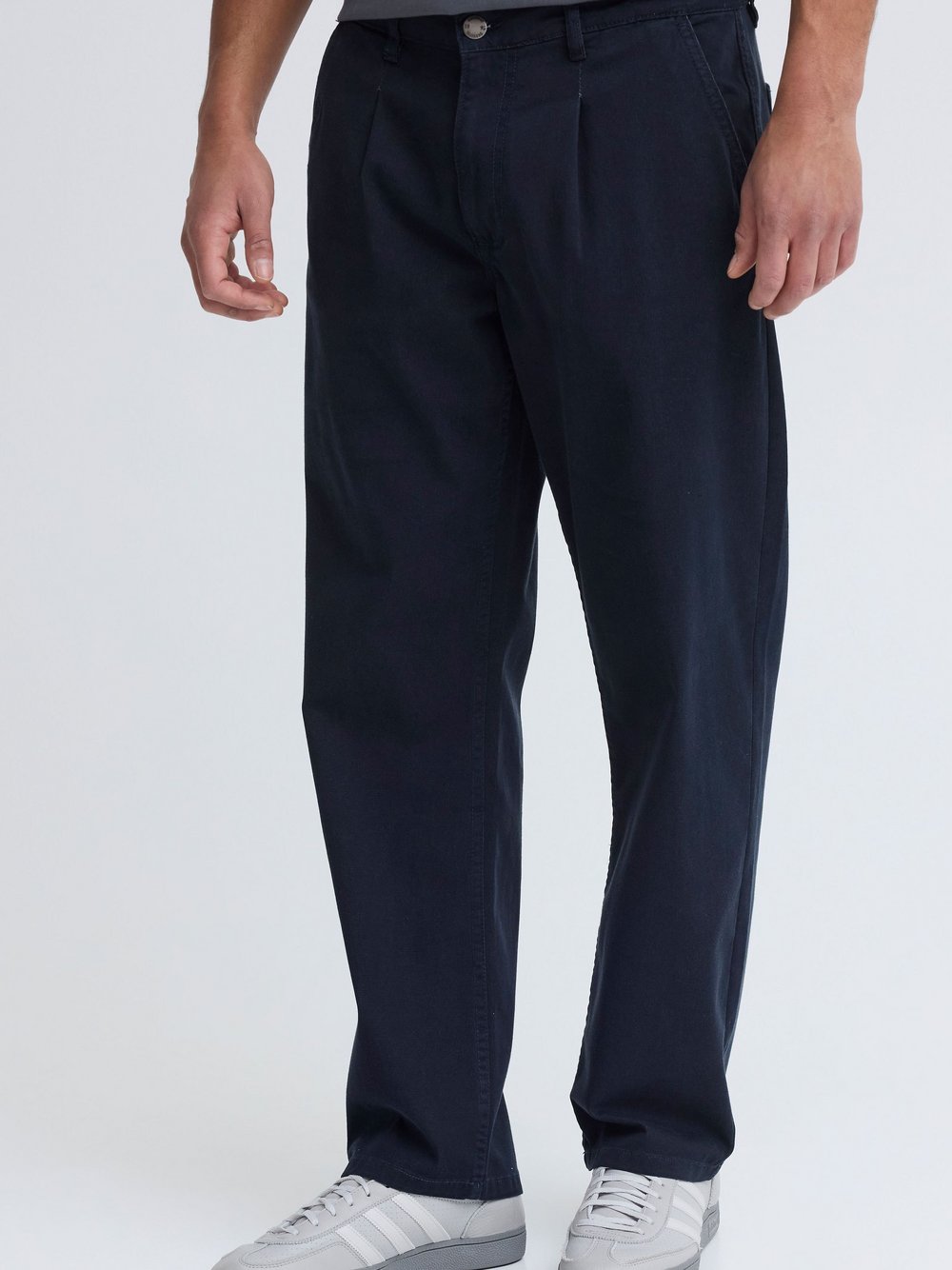 BLEND Chinohose Herren Baumwolle blau, 34-32