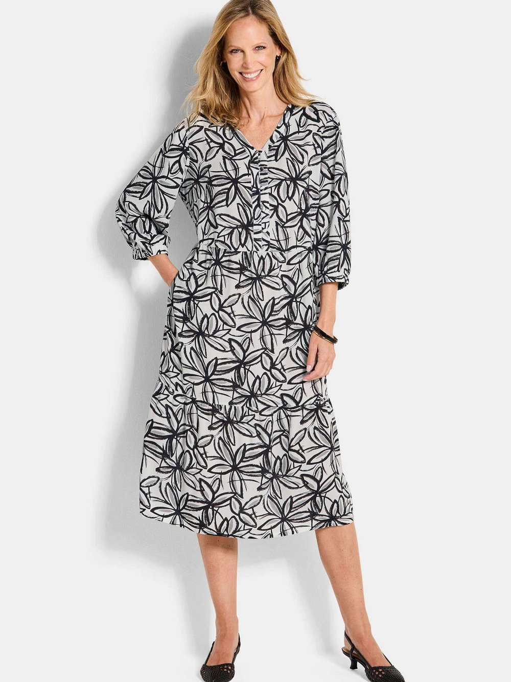 Goldner Kleid Damen Viskose weiß gemustert, 54