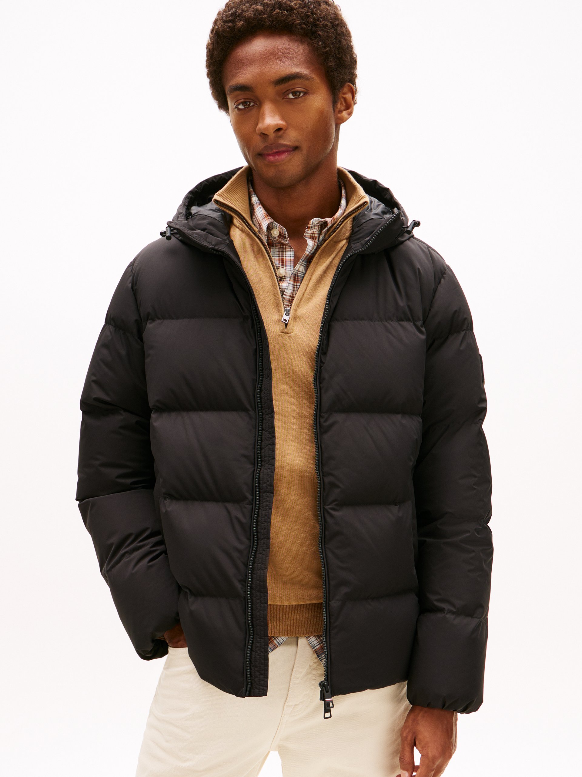 Tommy Hilfiger kurtka puchowa Mężczyźni Sztuczne włókno czarny