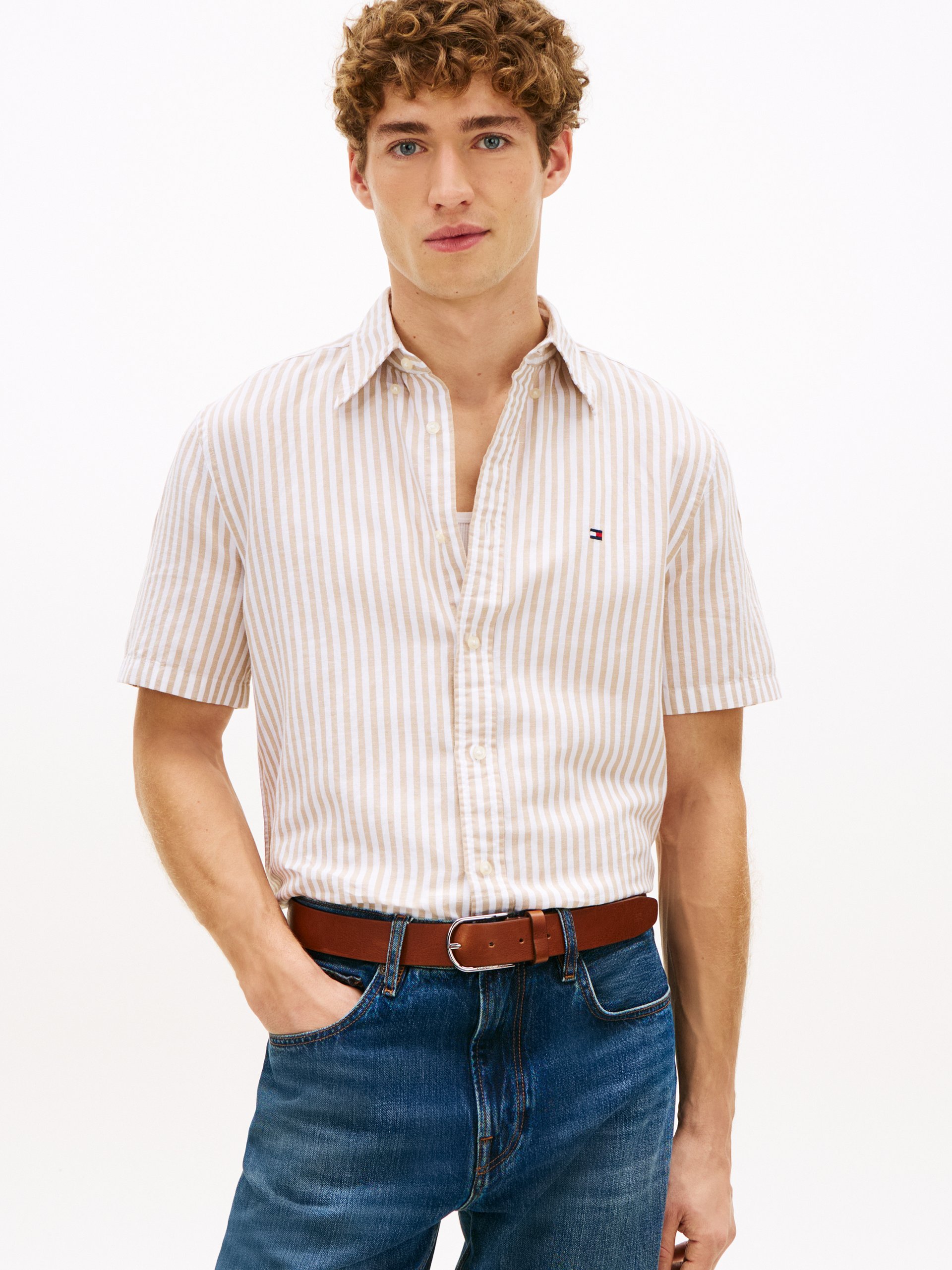 Tommy Hilfiger koszula z krótkim rękawem z lnu Mężczyźni Regular Fit Bawełna brązowy